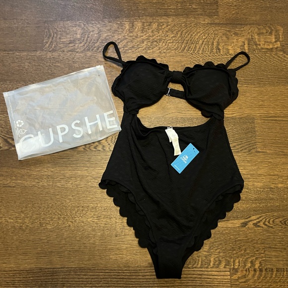 Cupshe Other - CupShe One Piece Monokini